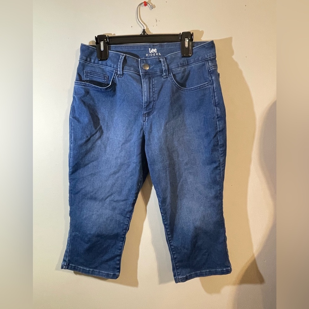 Riders by Lee Indigo Women's Ultra Soft Denim blue Jean Capri size 12M‎